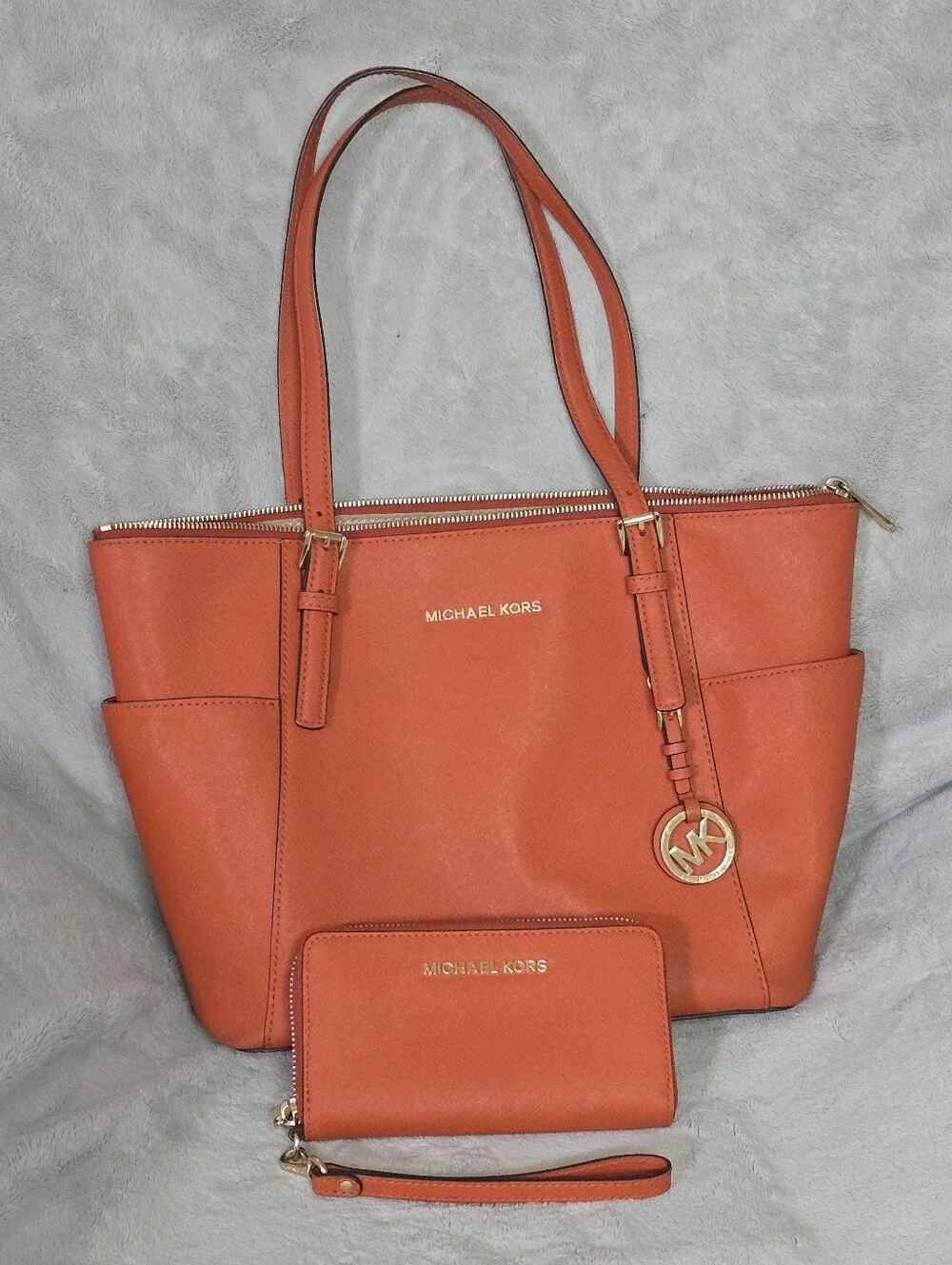 Michael Kors Orange Saffiano Tote with Matching Wristlet - Picture 1 of 5